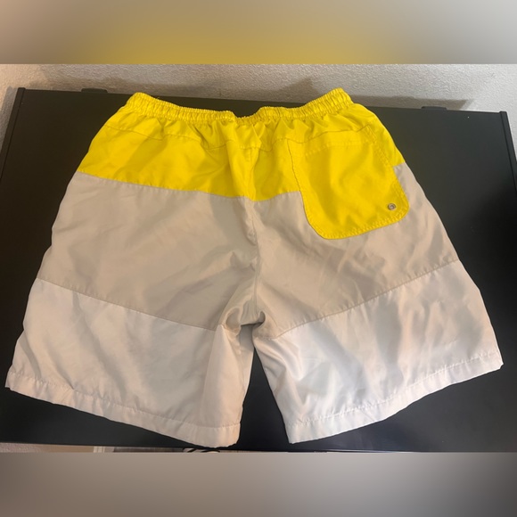 Swimming shorts - Picture 5 of 7